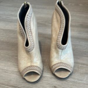 Vince Camuto Cream Heeled Boots